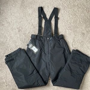 NWT SNOZU Waterproof snow pants with straps